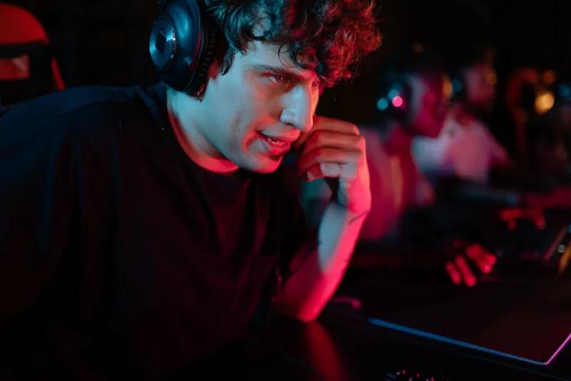 One Button, Infinite Ceiling: The Weird Psychology Behind Slingshot Game Mastery
